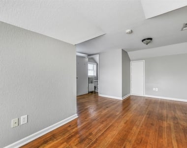 4727 Clay Street - Photo Thumbnail 21