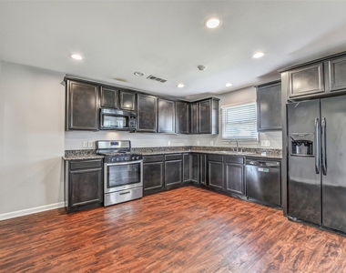 4727 Clay Street - Photo Thumbnail 9