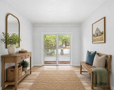 203 Wedgewood Court - Photo Thumbnail 11
