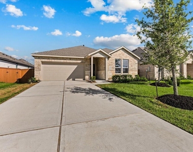 2816 Golden Isle Drive - Photo Thumbnail 1