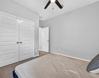 5039 Henry Merrit Street - Photo Thumbnail 22