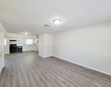 5239 Falvey Street - Photo Thumbnail 1