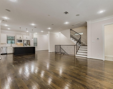 1506 Johnson Street - Photo Thumbnail 5