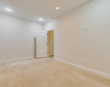 1506 Johnson Street - Photo Thumbnail 19