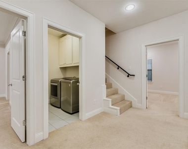 1506 Johnson Street - Photo Thumbnail 15