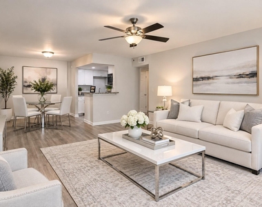 327 W Hufsmith Road - Photo Thumbnail 1