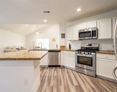 2710 Gold Flake Terrace Road - Photo Thumbnail 16