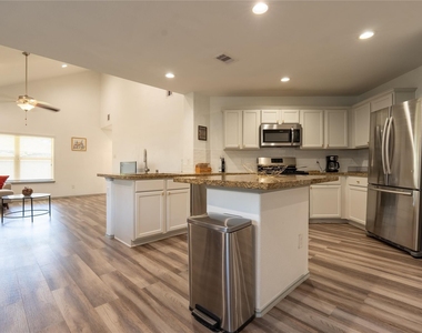 2710 Gold Flake Terrace Road - Photo Thumbnail 13