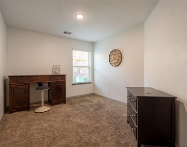 2710 Gold Flake Terrace Road - Photo Thumbnail 6