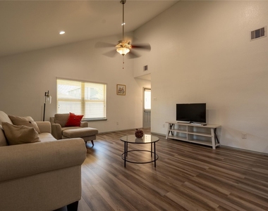 2710 Gold Flake Terrace Road - Photo Thumbnail 11