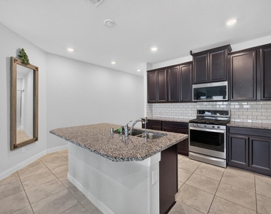 11427 Harmony Summit Trace - Photo Thumbnail 12