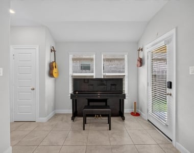 11427 Harmony Summit Trace - Photo Thumbnail 16
