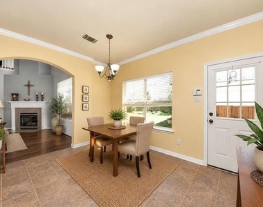 12815 Dadebrook Court - Photo Thumbnail 6