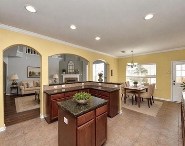 12815 Dadebrook Court - Photo Thumbnail 5