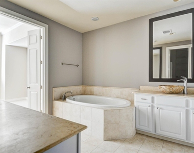 2731 Sherwin Street - Photo Thumbnail 18