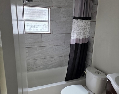 7902 Hudson Street - Photo Thumbnail 6