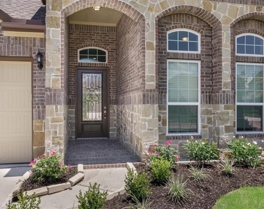 17522 Field Row Trail - Photo Thumbnail 2