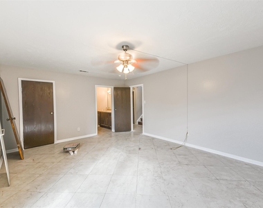 16602 Quail Dale Drive - Photo Thumbnail 3