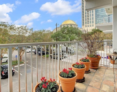 3600 Montrose Boulevard - Photo Thumbnail 2