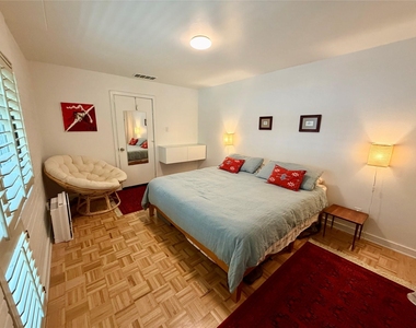 3600 Montrose Boulevard - Photo Thumbnail 14