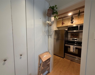 3600 Montrose Boulevard - Photo Thumbnail 9
