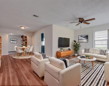 1343 Gardenia Drive - Photo Thumbnail 3