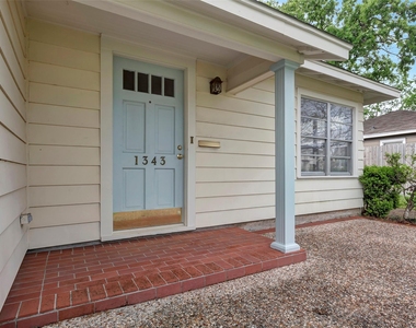 1343 Gardenia Drive - Photo Thumbnail 2