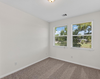 511 Water Ash Court - Photo Thumbnail 25
