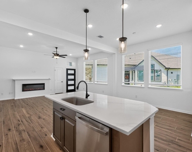 511 Water Ash Court - Photo Thumbnail 17