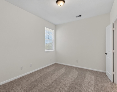 511 Water Ash Court - Photo Thumbnail 32