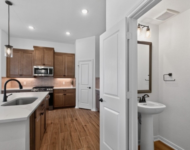 511 Water Ash Court - Photo Thumbnail 22