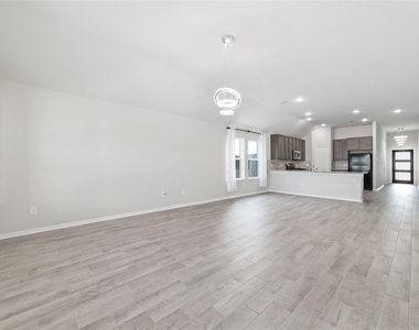 3202 Dawn Redwood Lane - Photo Thumbnail 9
