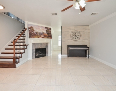 20214 Sandwith Drive - Photo Thumbnail 5