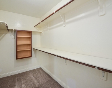 20214 Sandwith Drive - Photo Thumbnail 19