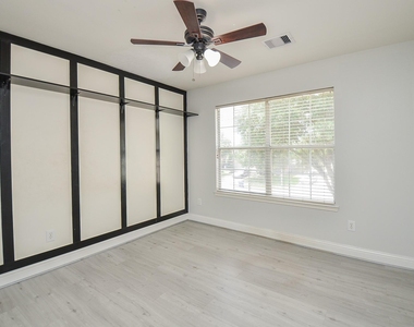 20214 Sandwith Drive - Photo Thumbnail 23