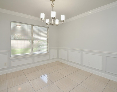 20214 Sandwith Drive - Photo Thumbnail 10
