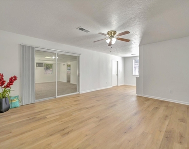 1003 Richvale Lane - Photo Thumbnail 15