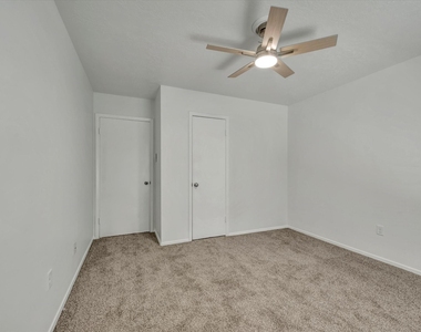1003 Richvale Lane - Photo Thumbnail 23