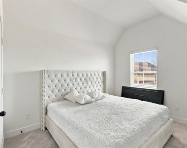 2922 Opal Ivory Way - Photo Thumbnail 26