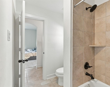 2922 Opal Ivory Way - Photo Thumbnail 30