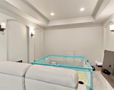 2922 Opal Ivory Way - Photo Thumbnail 25