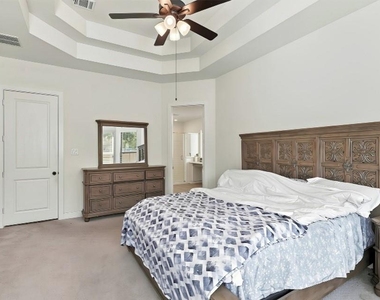 2922 Opal Ivory Way - Photo Thumbnail 16