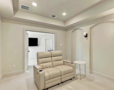 2922 Opal Ivory Way - Photo Thumbnail 24