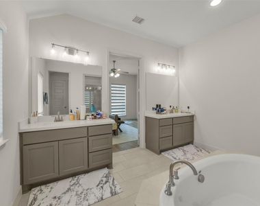 1910 Longcroft Lane - Photo Thumbnail 27