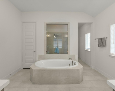 1910 Longcroft Lane - Photo Thumbnail 28