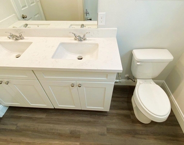 8237 Locksley Road - Photo Thumbnail 14