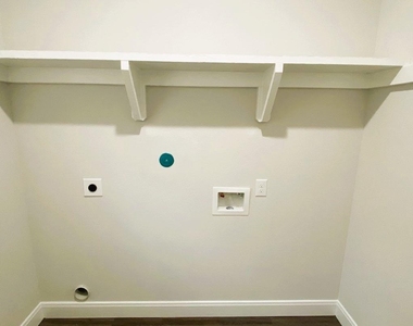 8237 Locksley Road - Photo Thumbnail 29