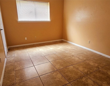 6719 Mccullum Road - Photo Thumbnail 17