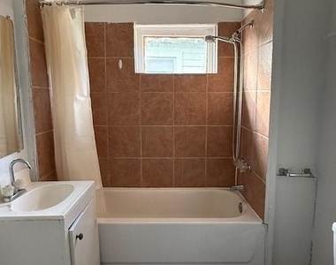 5347 Petty Street - Photo Thumbnail 7
