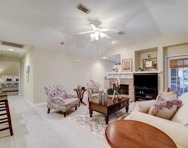 10 Stone Creek Place - Photo Thumbnail 3